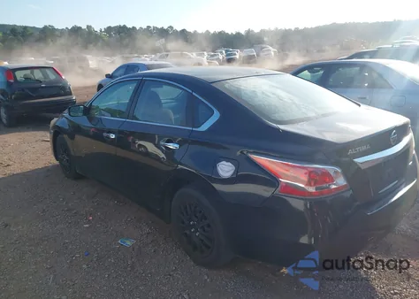 2014 Nissan Altima 2.5/2.5 S/2.5 Sl/2.5 Sv z USA, uszkodzony, nr VIN 1N4AL3AP1EN376666